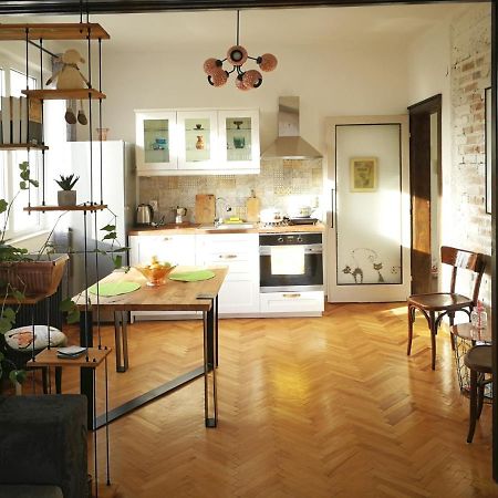 Sunny Downtown Apartment For 4 صوفيا المظهر الخارجي الصورة