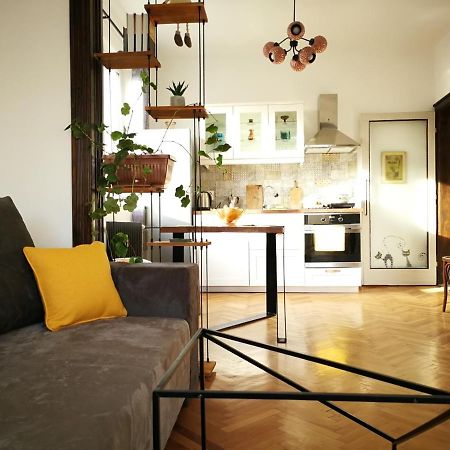 Sunny Downtown Apartment For 4 صوفيا المظهر الخارجي الصورة